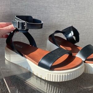 MIA Platform Sandal